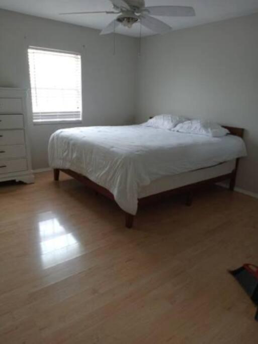 Great Getaway 2 Story Home! Harlingen Tx Exterior foto