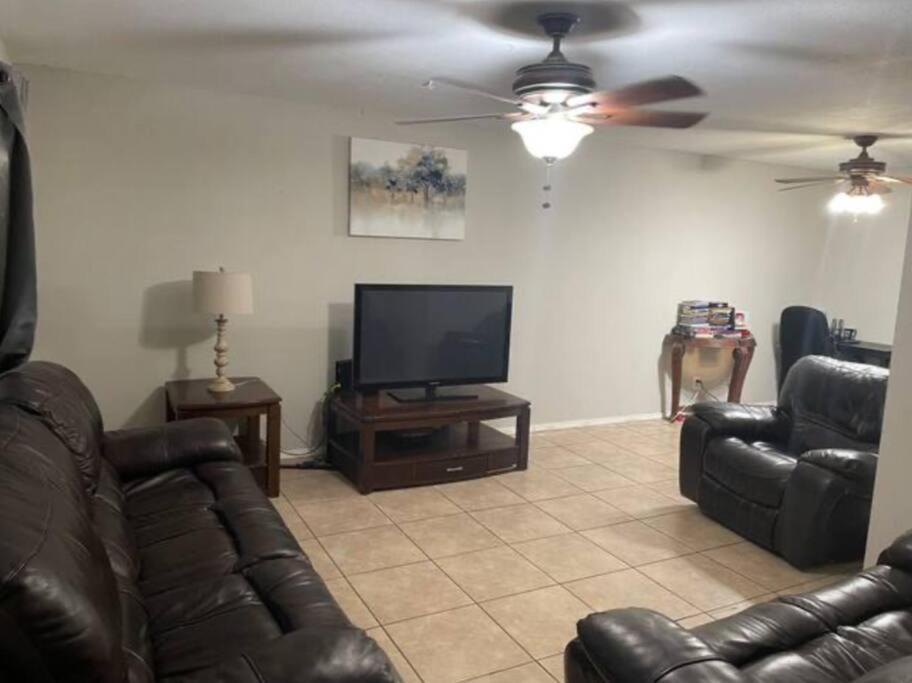 Great Getaway 2 Story Home! Harlingen Tx Exterior foto