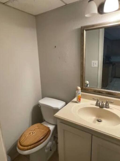 Great Getaway 2 Story Home! Harlingen Tx Exterior foto